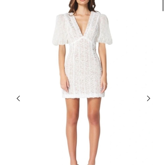 ELLIATT SUNDOWN WHITE DEEP V-NECK LACE BRIDAL - Picture 1 of 9